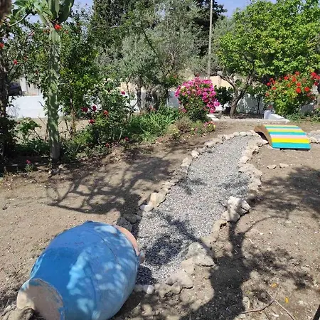 Διαμέρισμα Arocaria In With Garden , Mountain And Sea View *