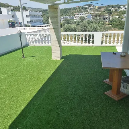 Arocaria In With Garden , Mountain And Sea View Διαμέρισμα *