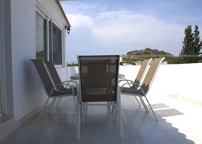Arocaria In With Garden , Mountain And Sea View Lejlighed Faliraki