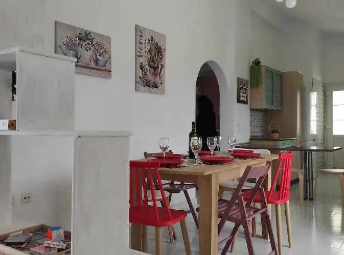 Arocaria In With Garden , Mountain And Sea View Apartament