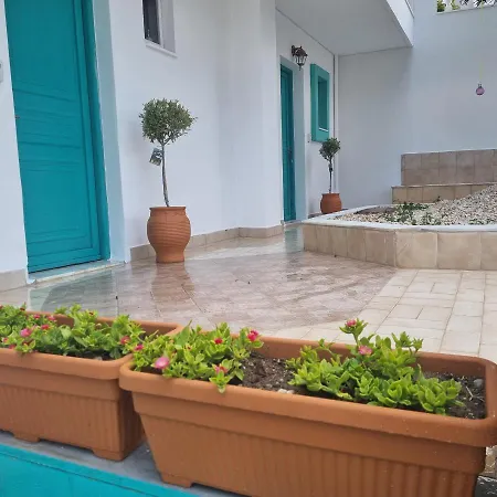 Arocaria In With Garden , Mountain And Sea View Apartament *