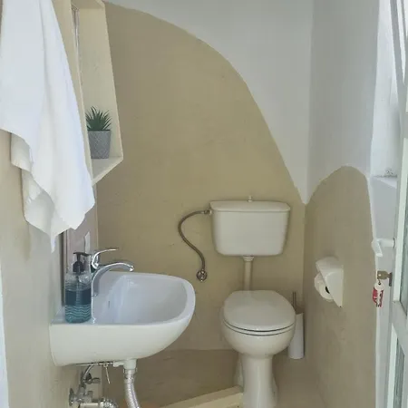 Apartment Arocaria In With Garden , Mountain And Sea View