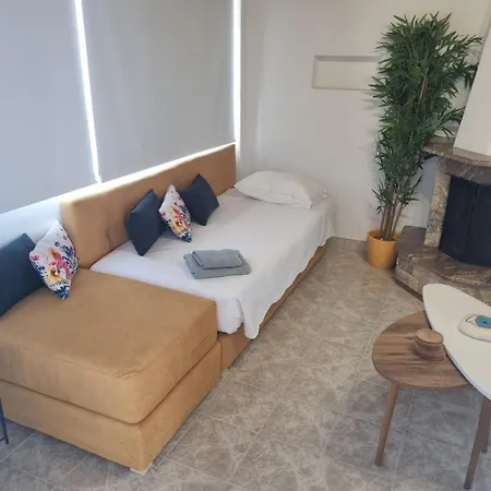 Apartment Arocaria In With Garden , Mountain And Sea View