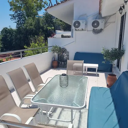 Apartment Arocaria In With Garden , Mountain And Sea View *