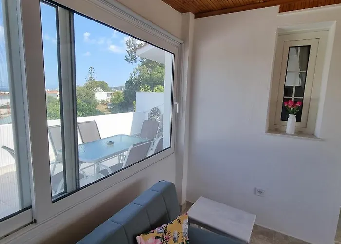 Arocaria In With Garden , Mountain And Sea View Lejlighed Faliraki