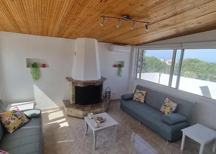 Arocaria In With Garden , Mountain And Sea View Lejlighed Faliraki