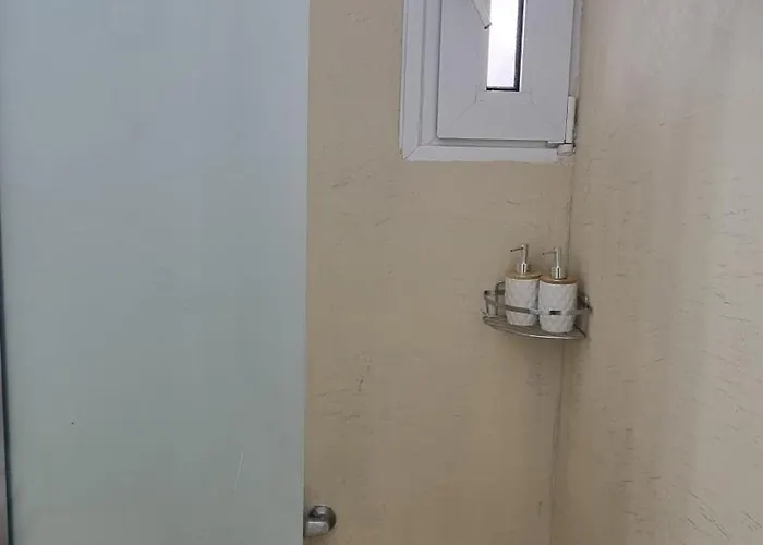 Arocaria In With Garden , Mountain And Sea View Apartman